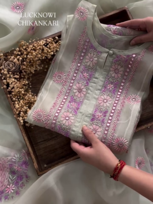 Elegant Chikankari Kurta with Mirror Work